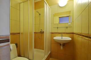 Проживание в семье Pokoje do Wynajęcia u Lusi Кросценко Двухместный номер с 1 кроватью и собственной ванной комнатой-8